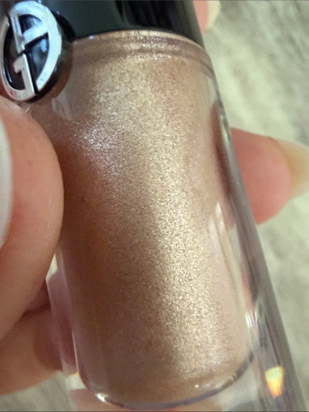 Giorgio Armani luminous liquid
